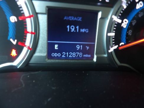 Used 2016 Toyota 4Runner Limited AWD/4WD image 19