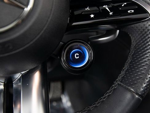 Used 2022 Mercedes-Benz SL 63 AMG 4MATIC image 22