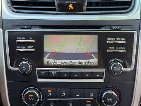 Used 2016 Nissan Altima 2.5 SR w/ LED Appearance Package FWD image 24