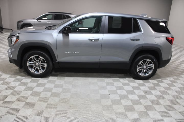 Used 2025 GMC Terrain Elevation AWD/4WD image 8