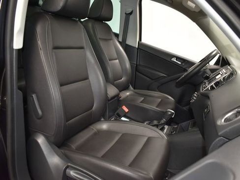 Used 2017 Volkswagen Tiguan Wolfsburg Edition AWD/4WD image 26