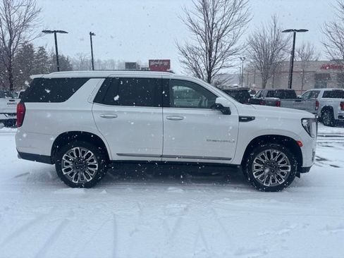 Used 2024 GMC Yukon Denali Ultimate image 4