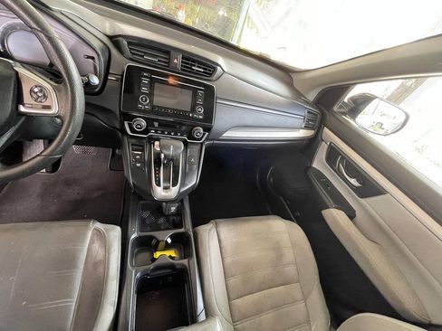 Used 2019 Honda CR-V LX image 9