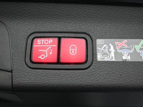 New 2026 Mercedes-Benz GLS 450 4MATIC image 24