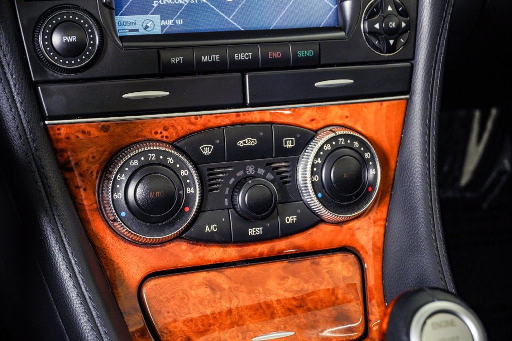 Used 2007 Mercedes-Benz SL 550 image 28