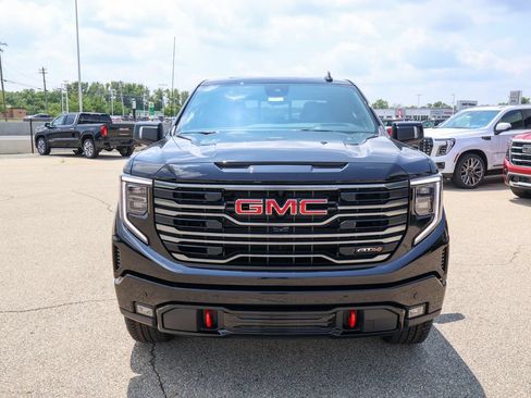 New 2026 GMC Sierra 1500 AT4 w/ AT4 Premium Package AWD/4WD image 29