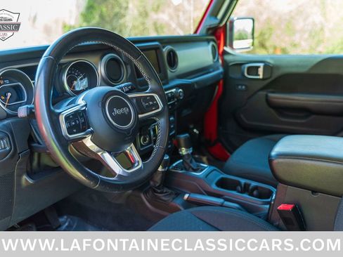 Used 2020 Jeep Gladiator Sport w/ Technology Group image 8