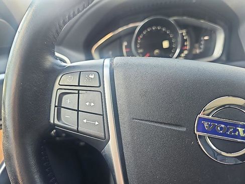 Used 2017 Volvo XC60 T5 Inscription w/ Advanced Package image 20