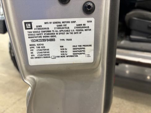 Used 2005 Chevrolet Silverado 2500 LS w/ Heavy-Duty Power Package image 21