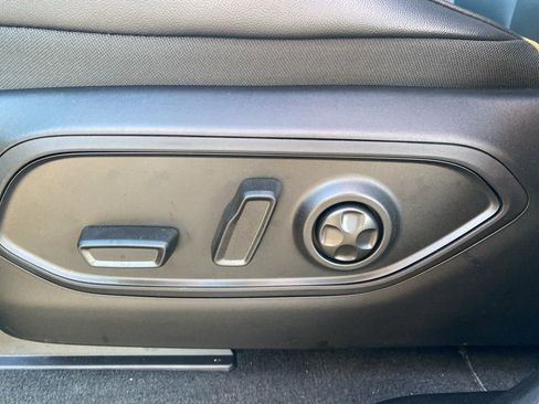 New 2025 Jeep Grand Cherokee Limited image 12