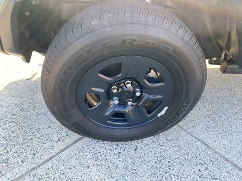 Used 2021 Jeep Gladiator Sport w/ Auxiliary Switch Group image 14