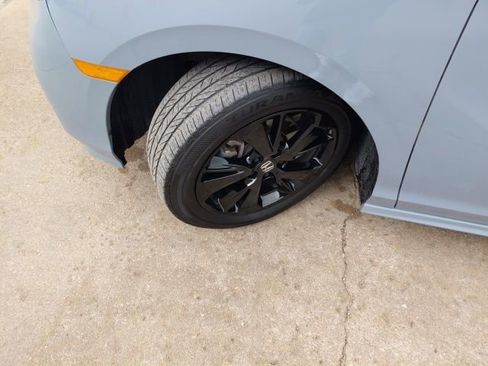 Used 2023 Honda Odyssey Sport image 38