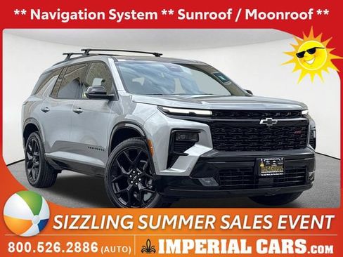 Used 2025 Chevrolet Traverse RS AWD/4WD image 1