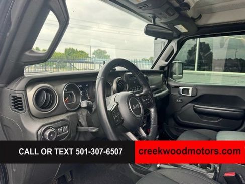 Used 2021 Jeep Wrangler Unlimited Sport AWD/4WD image 11