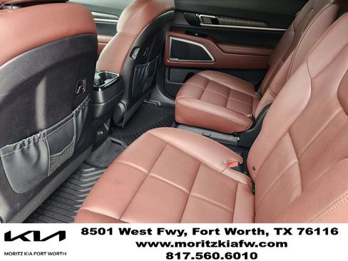 Used 2024 Kia Telluride EX w/ EX Captain's Chair Package FWD image 29