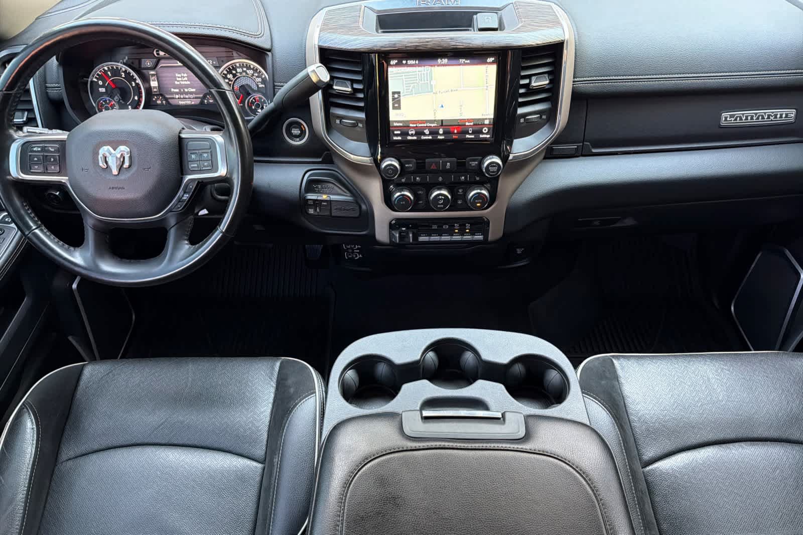 Used 2021 RAM 3500 Laramie AWD/4WD image 3