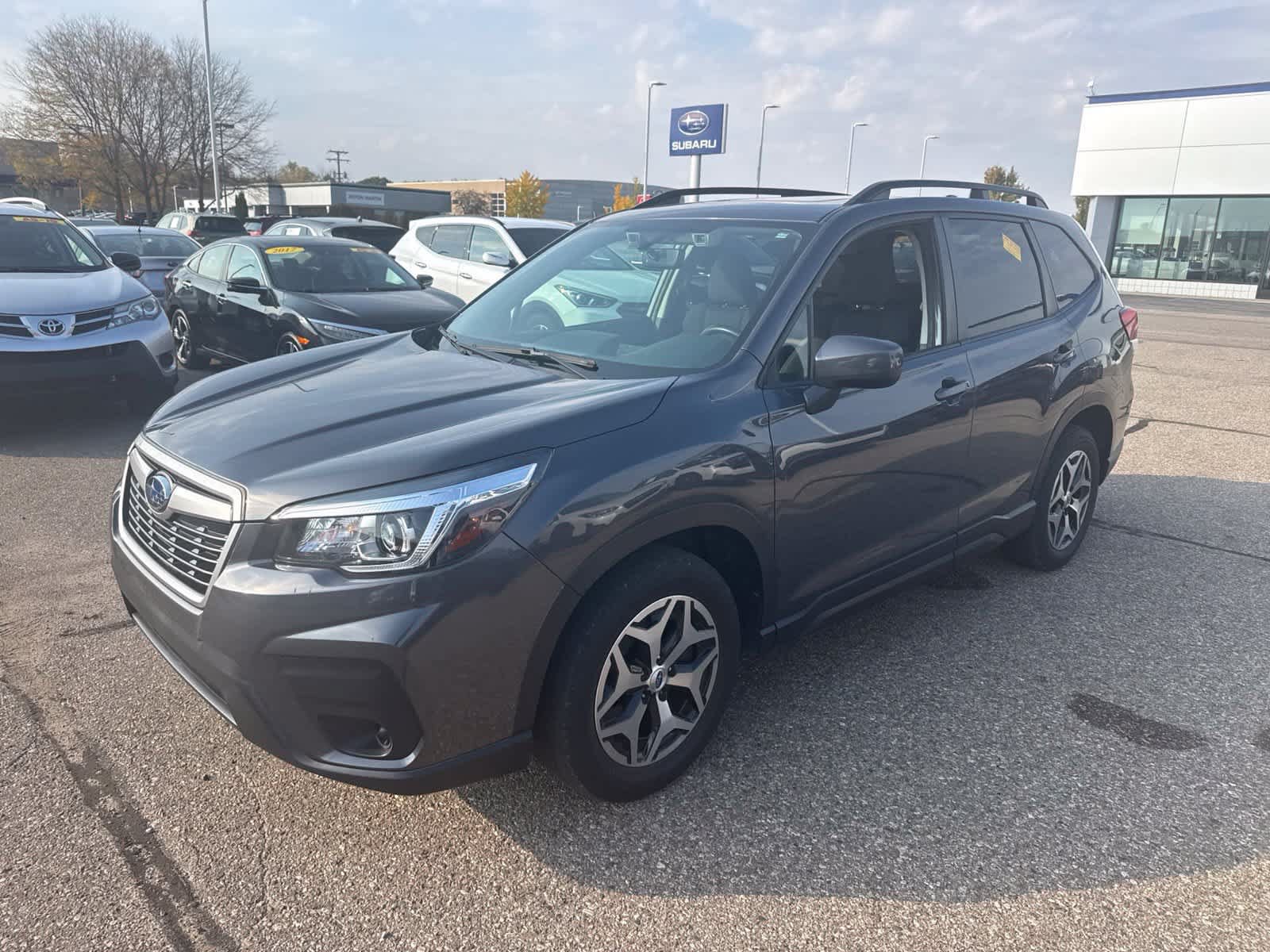 Used 2020 Subaru Forester Premium AWD/4WD image 1