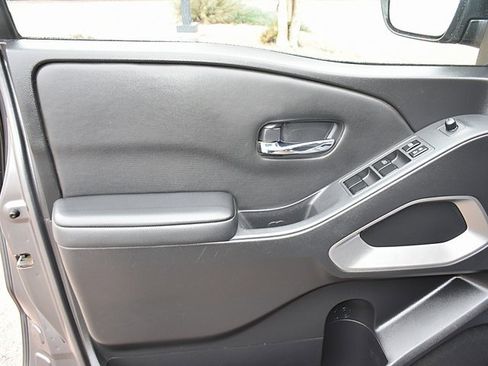 Certified 2023 Nissan Frontier SV image 19