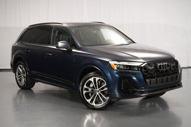 Used 2025 Audi Q7 2.0T Premium Plus w/ Premium Plus Package AWD/4WD image 8