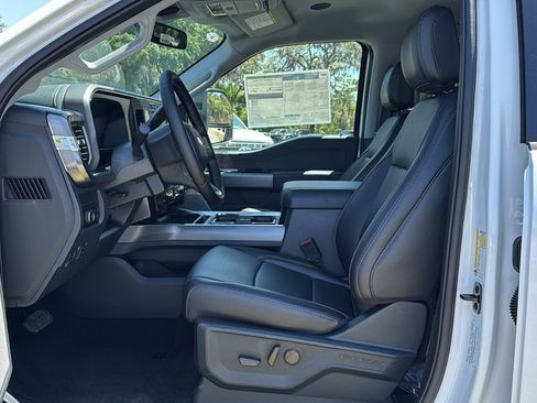 New 2025 Ford F350 Lariat w/ Lariat Ultimate Package image 17