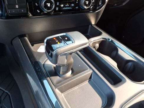 Used 2024 Chevrolet Silverado 1500 ZR2 w/ Technology Package AWD/4WD image 21