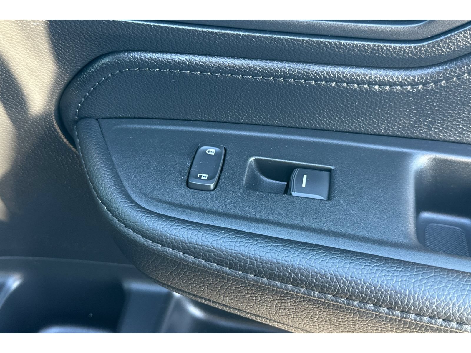 Used 2024 Honda Odyssey Elite image 23