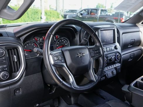 Used 2021 Chevrolet Silverado 1500 RST image 17