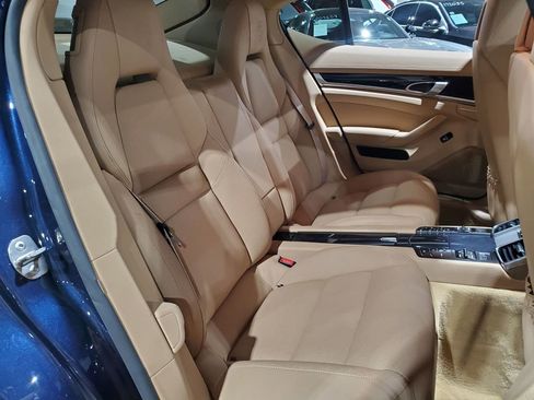 Used 2016 Porsche Panamera Edition image 21