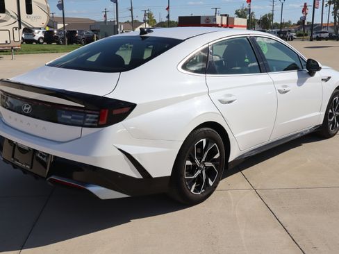 Used 2025 Hyundai Sonata SEL FWD image 6