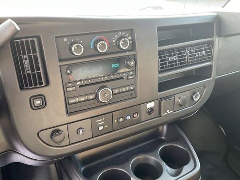 Used 2021 Chevrolet Express 4500 Extended w/ Power Convenience Package RWD image 20