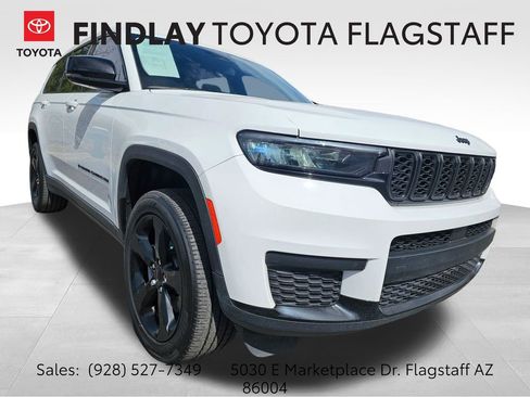 Used 2024 Jeep Grand Cherokee L Laredo image 1