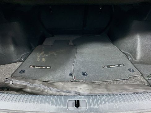 Used 2018 Lexus IS 350 image 29