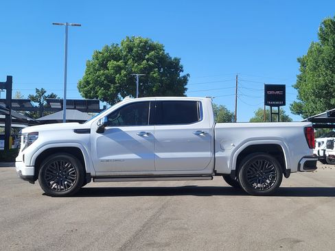 Certified 2022 GMC Sierra 1500 Denali Ultimate AWD/4WD image 4