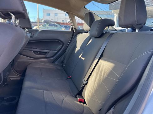 Used 2017 Ford Fiesta SE image 13