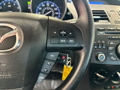Used 2013 MAZDA MAZDA3 i Sport image 22
