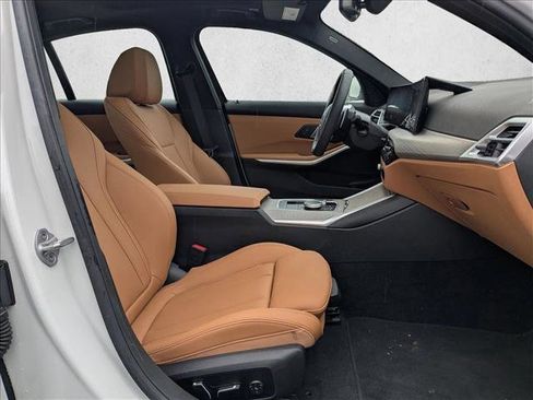 Used 2025 BMW 330i 330i w/ Convenience Package image 19