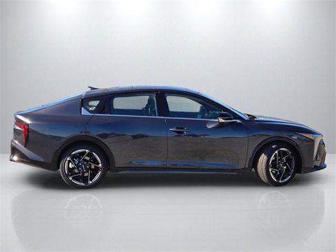 New 2025 Kia K4 GT-Line image 4