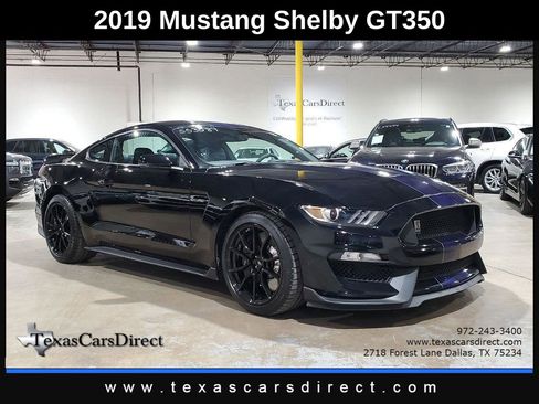 Used 2019 Ford Mustang Shelby GT350 w/ Technology Package image 3