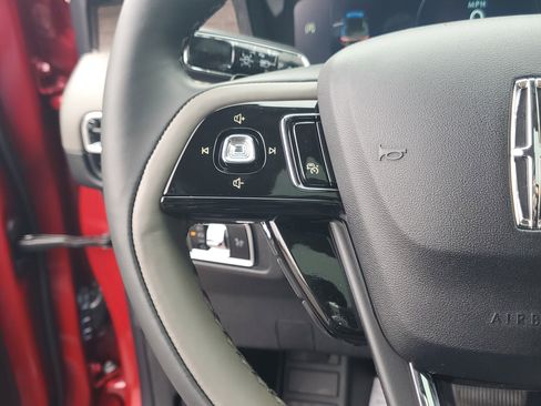 New 2026 Lincoln Corsair Reserve w/ Jet Appearance Package image 17