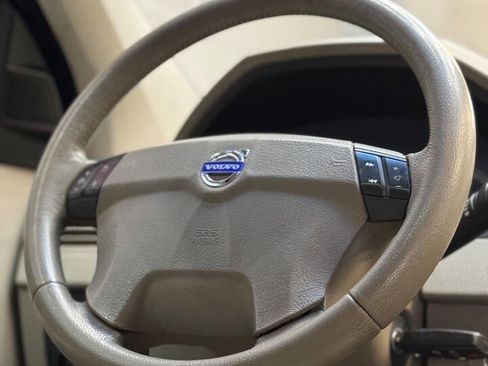 Used 2006 Volvo XC90 V8 image 16