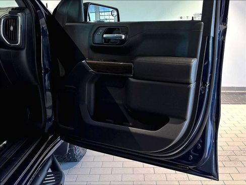 Used 2021 Chevrolet Silverado 1500 LT Trail Boss w/ Bed Protection Package AWD/4WD image 27
