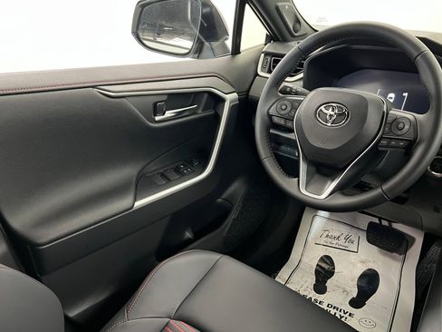Certified 2025 Toyota RAV4 XSE image 11