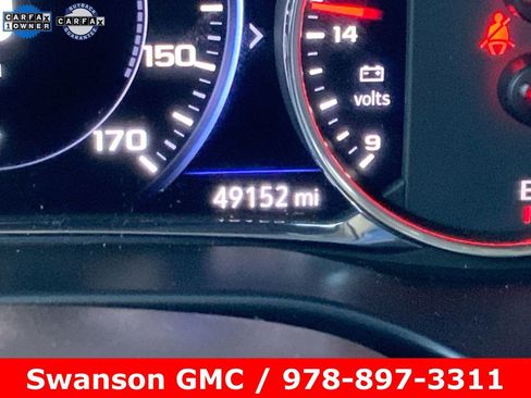 Certified 2023 GMC Acadia SLT w/ Technology Package image 17