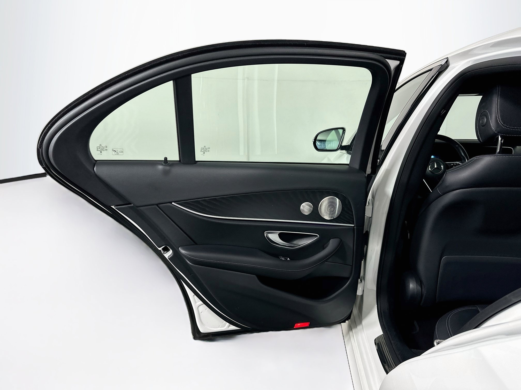 Used 2023 Mercedes-Benz E 350 4MATIC Sedan image 27