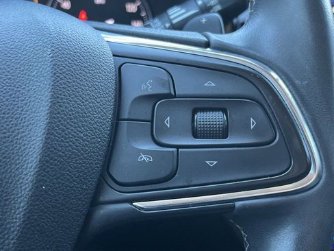 Used 2022 Buick Envision Avenir w/ Technology Package II image 11