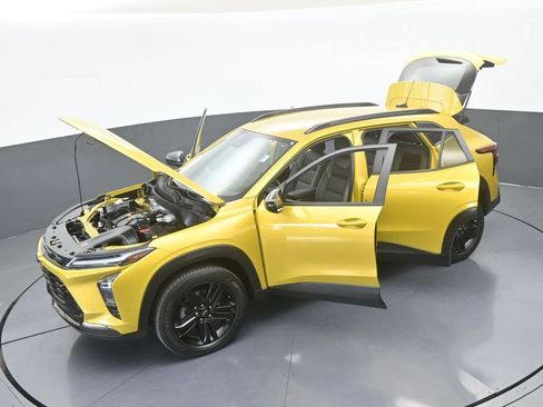 Used 2024 Chevrolet Trax ACTIV FWD image 62