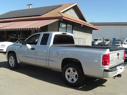 Used 2011 Dodge Dakota Big Horn w/ Utility Group image 12