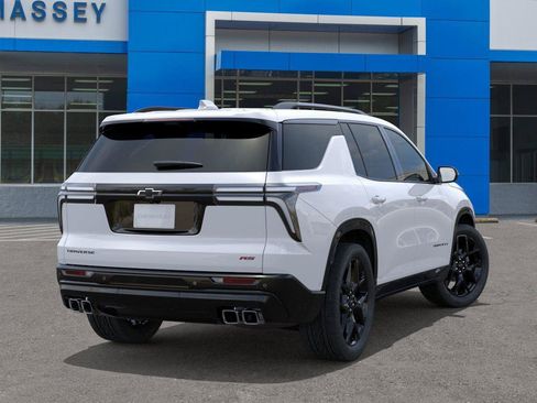 New 2026 Chevrolet Traverse RS w/ LPO, Floor Liner Package FWD image 4