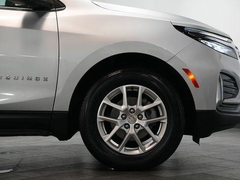 Used 2022 Chevrolet Equinox LT FWD image 5