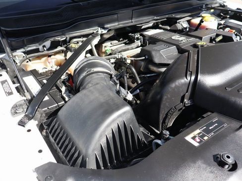 Used 2022 RAM 3500 Tradesman w/ Safety Group image 11